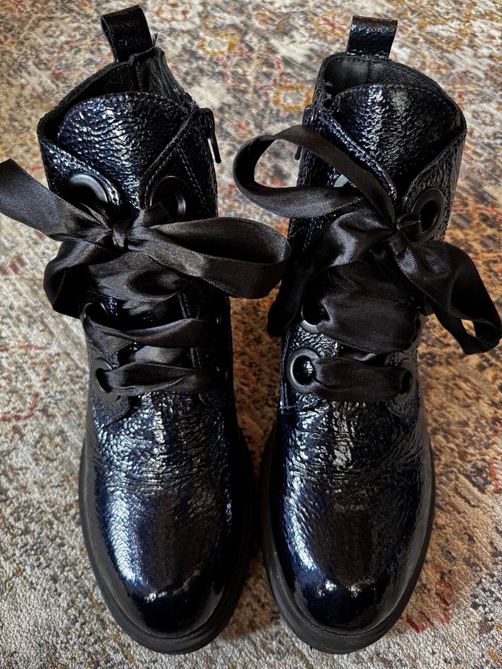Bueno Women’s Patent Leather Ankle Boots Black Ribbon Lace Side Zip EU 40 US 9